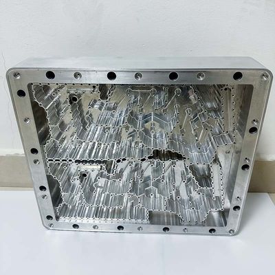 Customized Alumiun Wärmewaschbecken Auto CNC-Bearbeitungsteile OEM